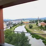 Kings Apartments