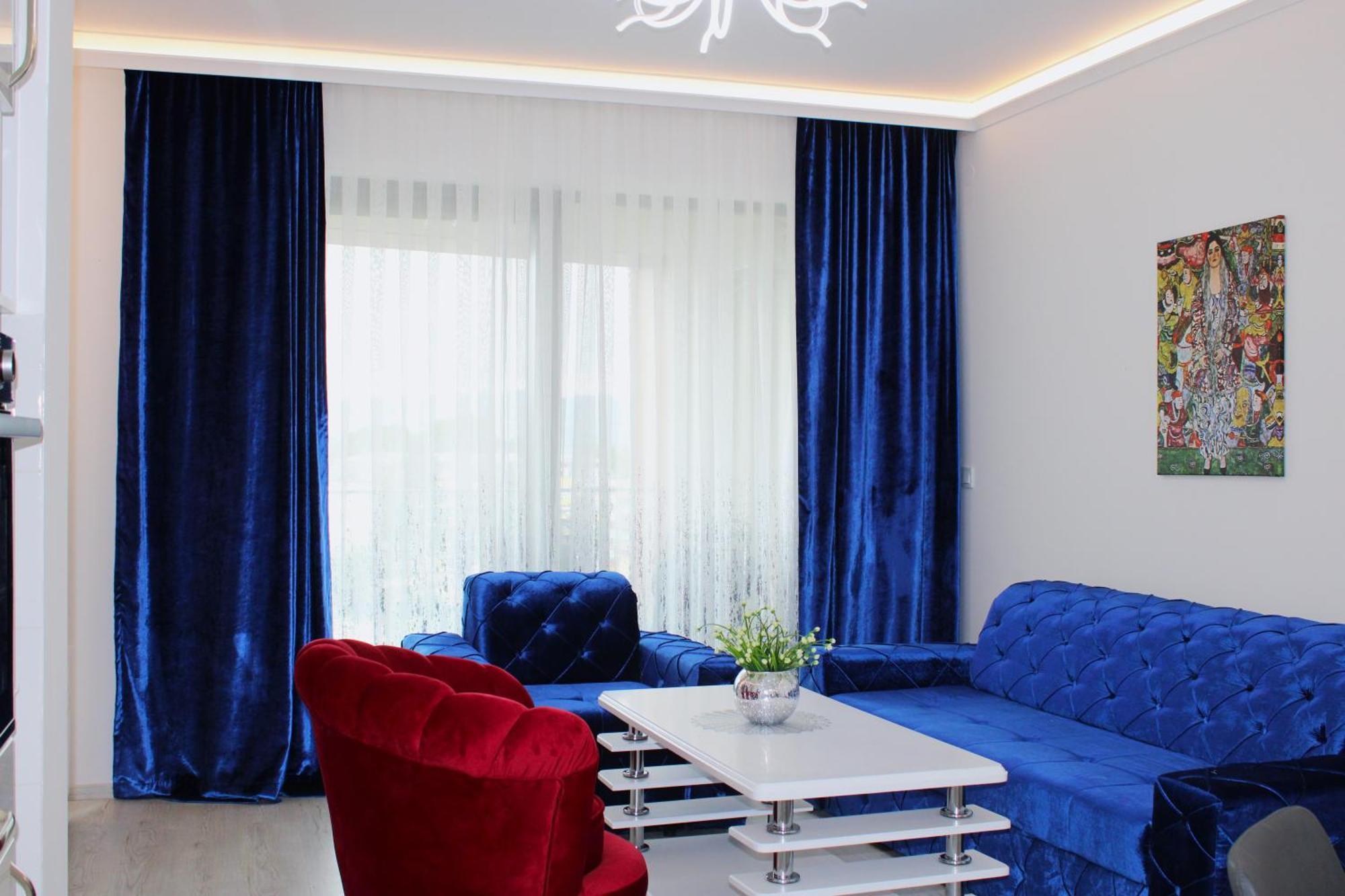Kings Apartment *